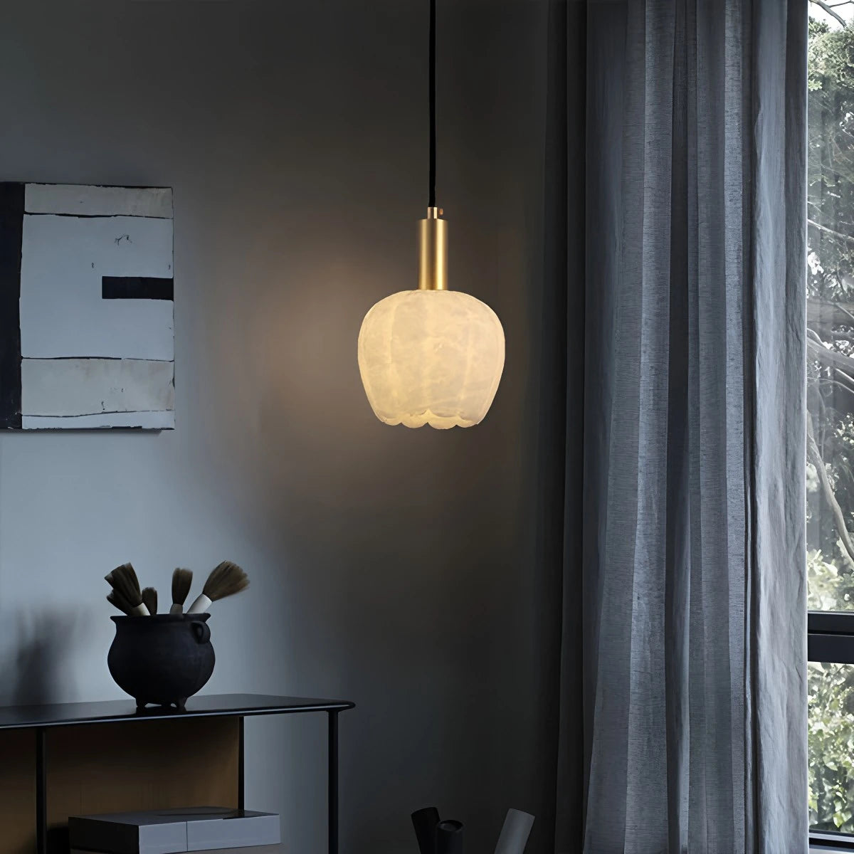 Light luxury flower bud shaped onyx pendant light