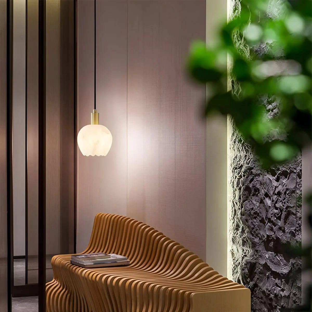Light luxury flower bud shaped onyx pendant light