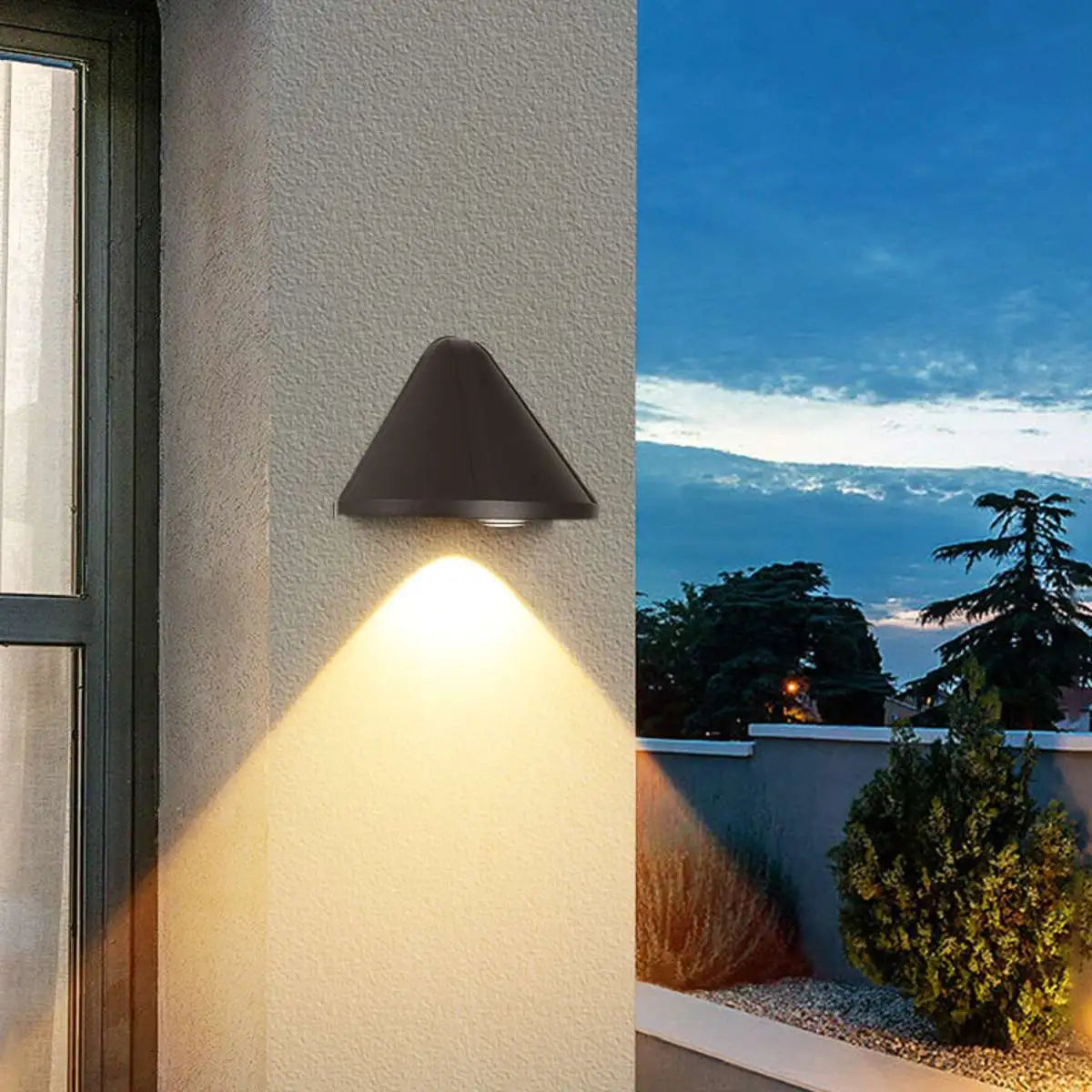 Outdoor Waterproof Cone Wall Light