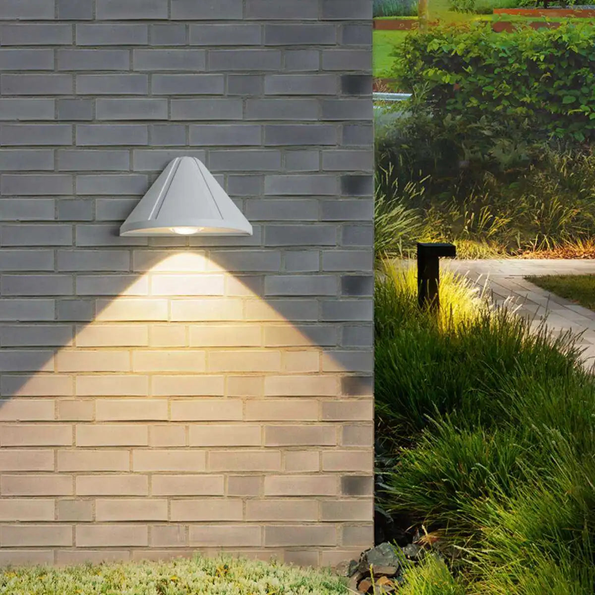 Outdoor Waterproof Cone Wall Light