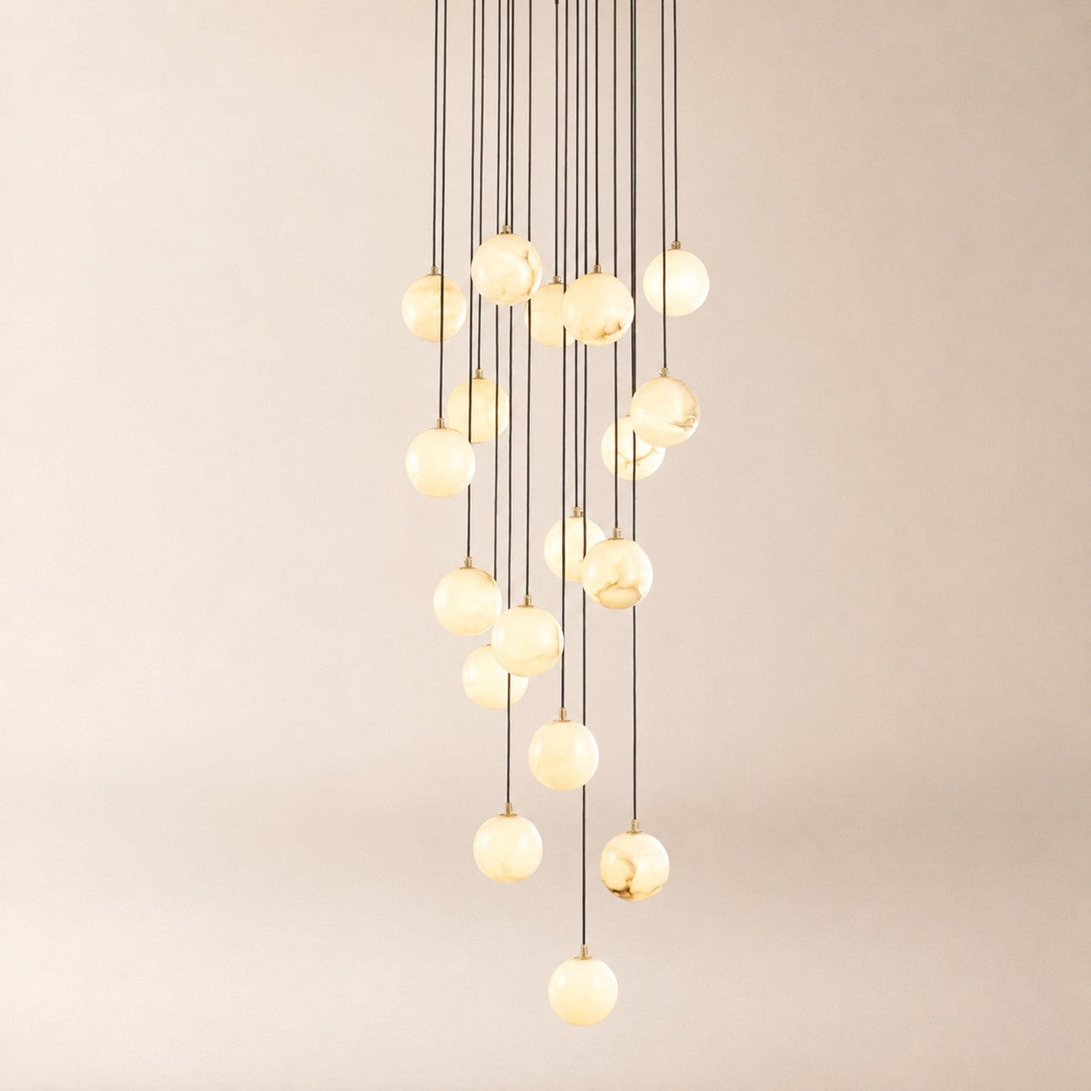 Oquven Chandelier