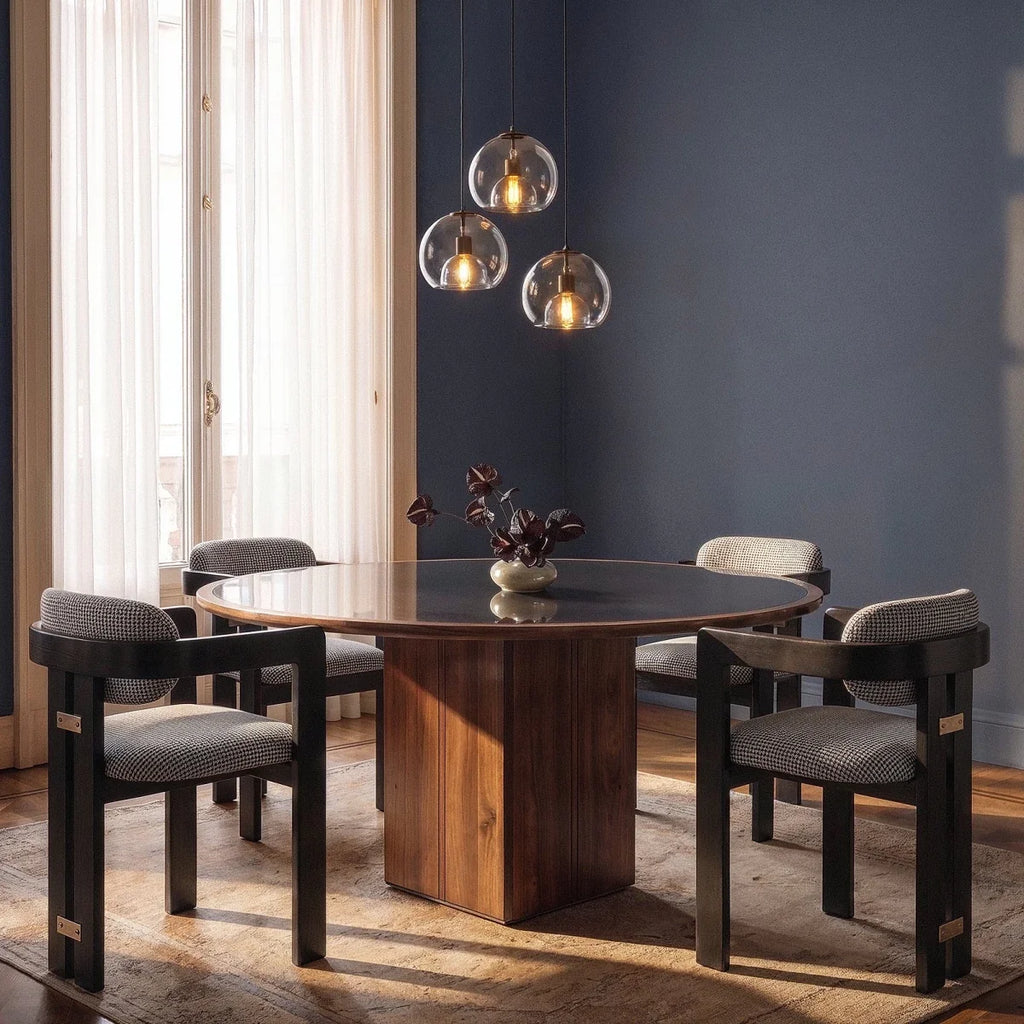Lance Pendant Light